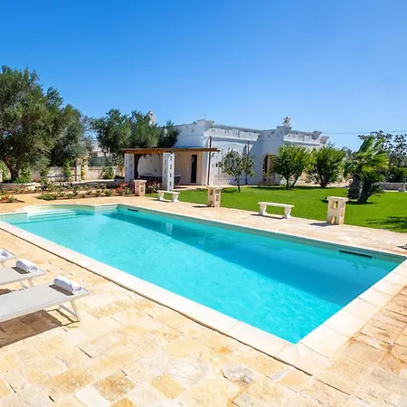 Вилла Domus Mea By Остуни